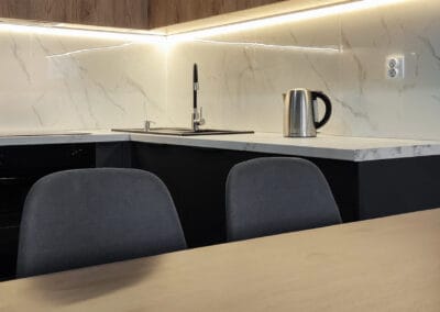 Różne wysokości blatów w kuchni